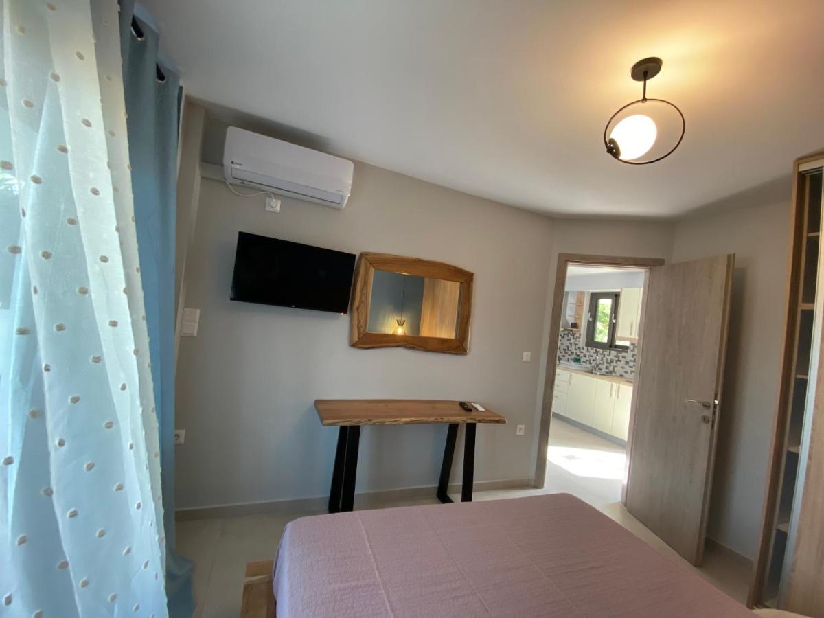 Mirovigli Family Rooms Lepedha Экстерьер фото